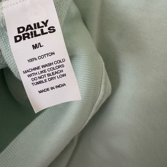 Daily Drills Light Gray Tee - Picture 4 of 5